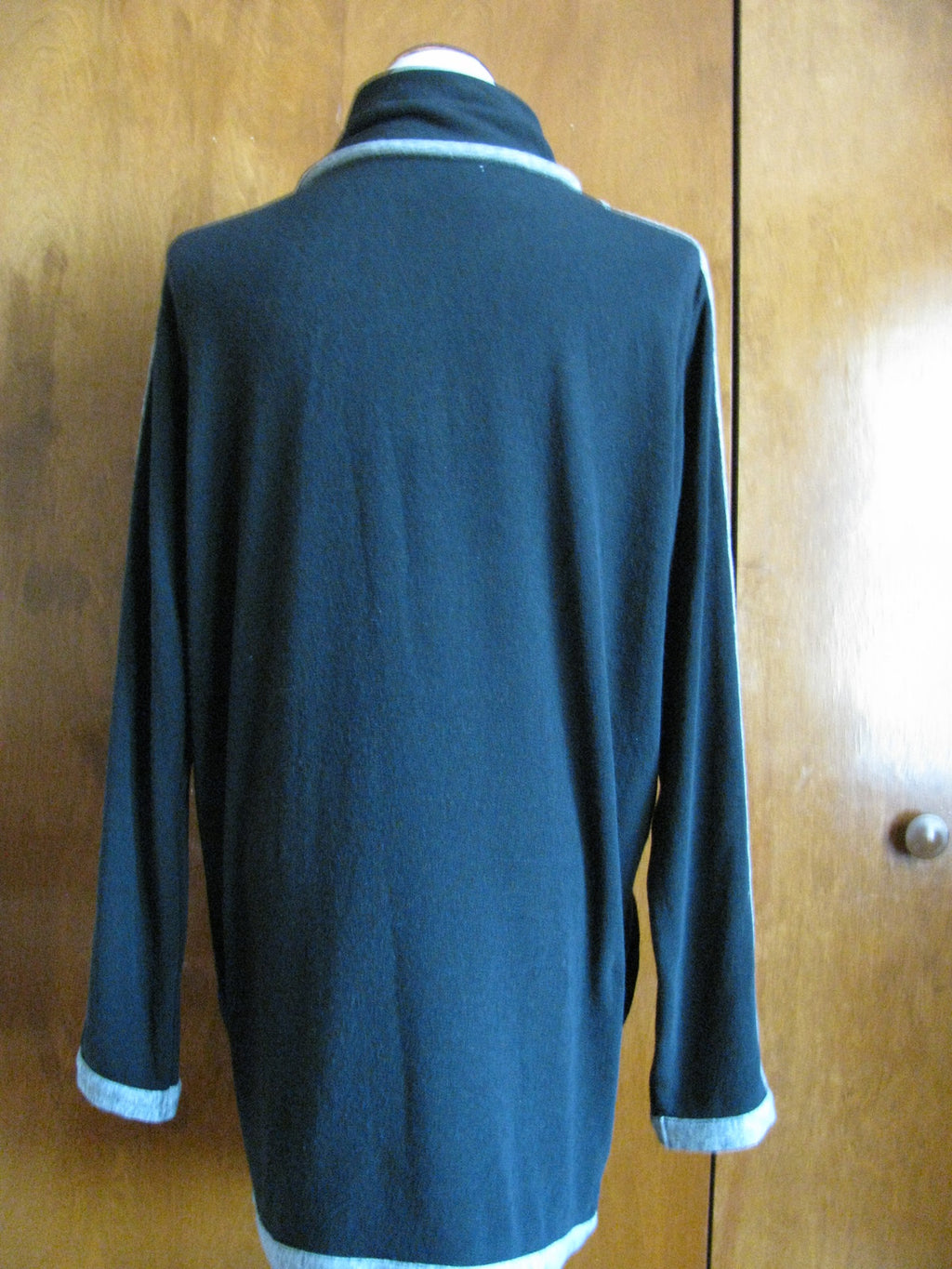 Rachel Roy women’s black gray sweater dress with snaps closures New