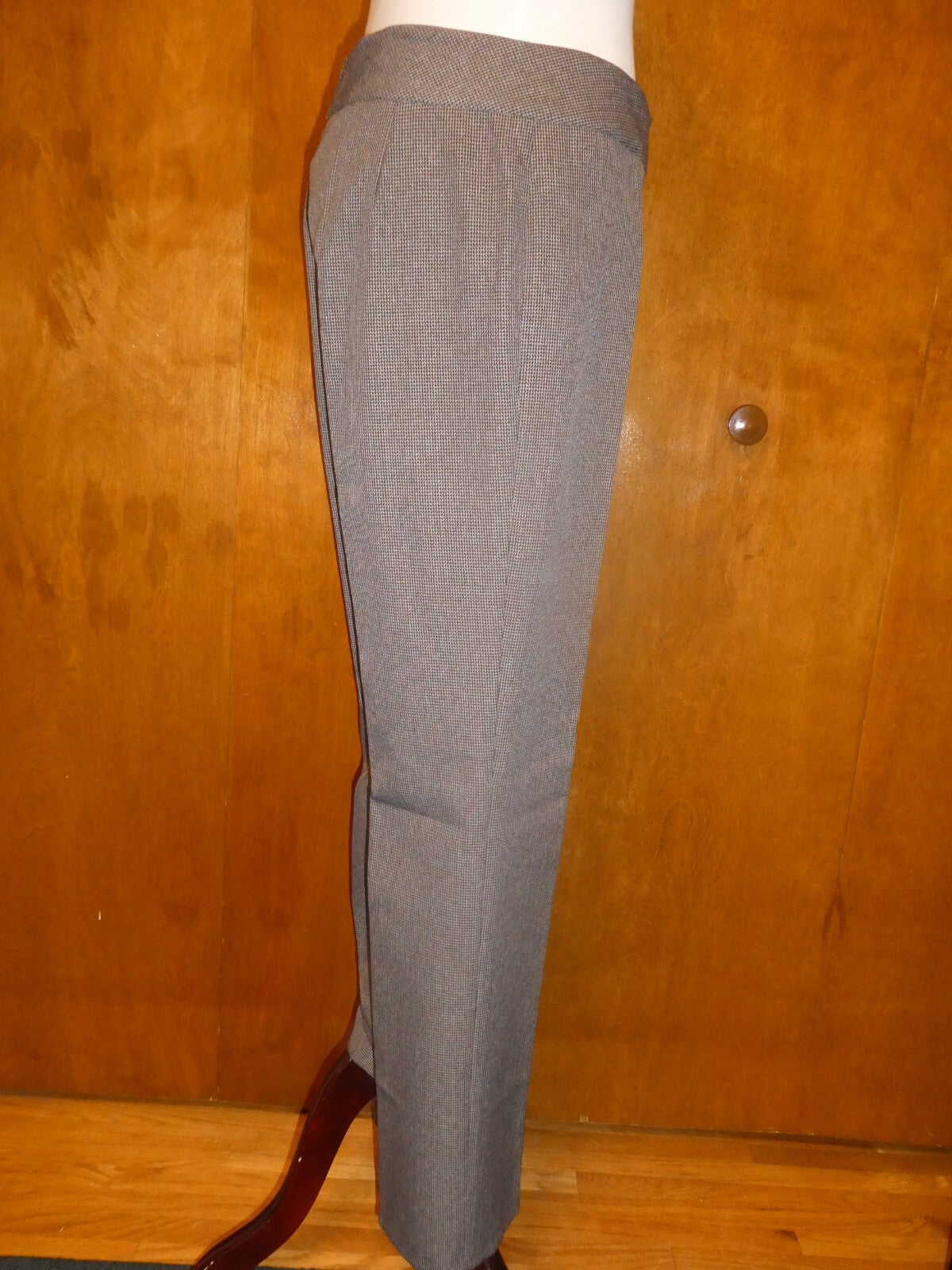 Tahari women's brown/beige dress pants size 4P