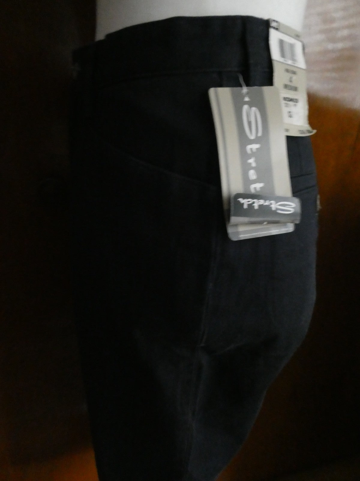 Lee Khakis Navy Women Capris Size 4 Medium Mid Rise Stretch Cotton Below Knee
