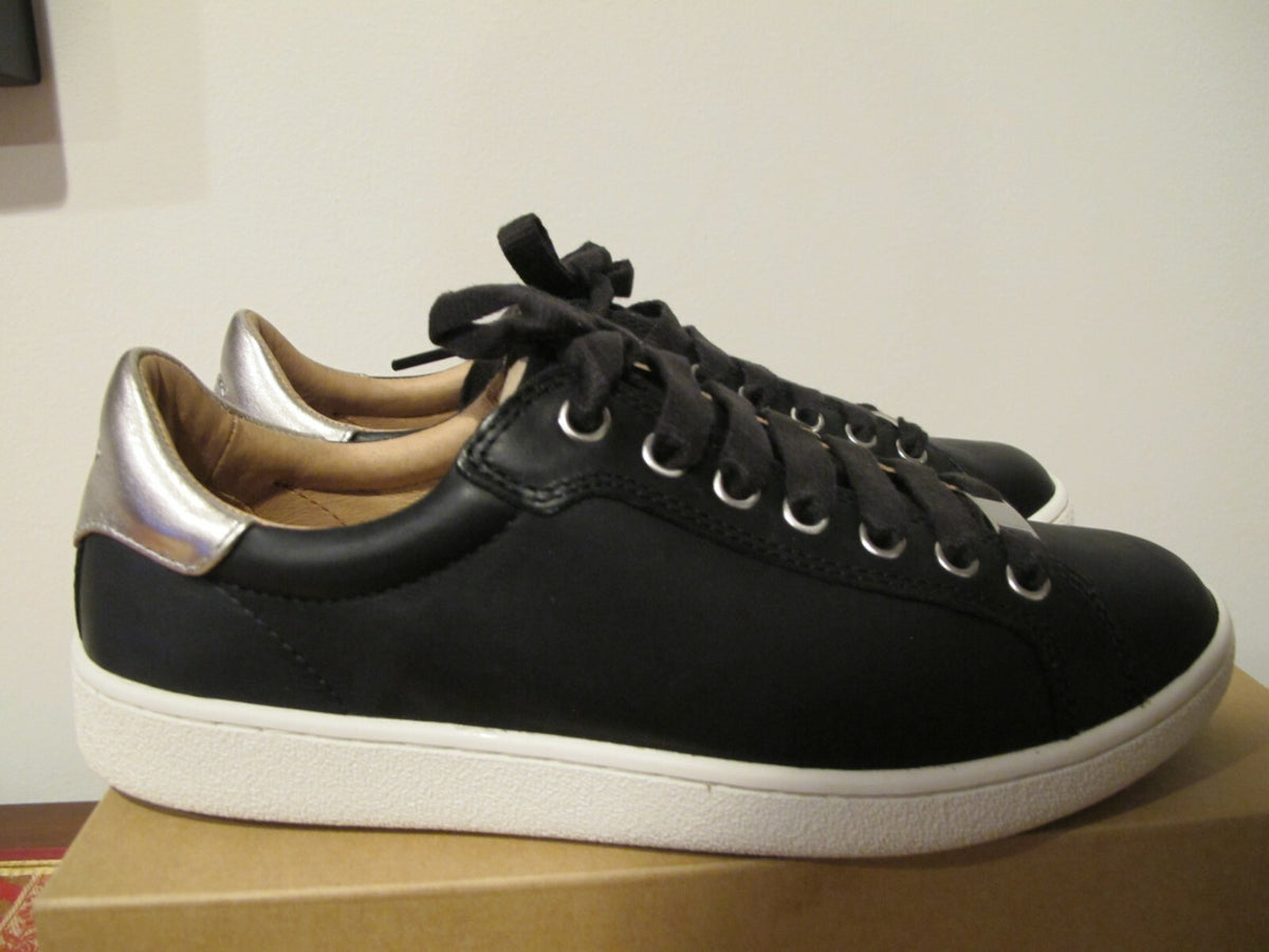 Ugg Australia Women’s Milo Black Leather Sneaker Size 6