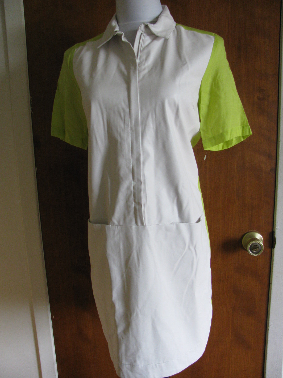 Walter Baker women's Ayden stylish white green faux soft leather front dress S 