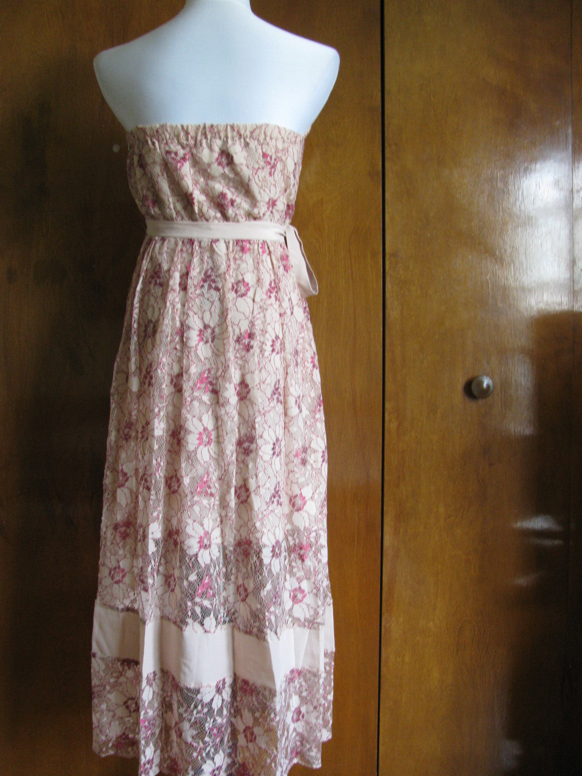 Walter Baker women's evening dusty rose kensie dress medium 