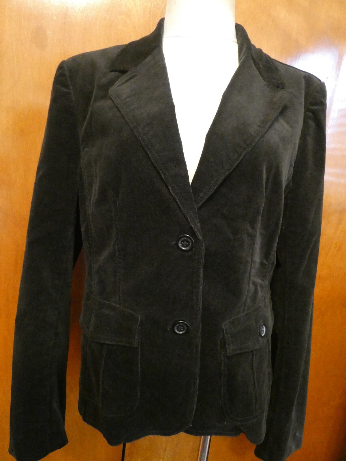 Lady Hathaway Design Studio Women’s velour blazer Medium