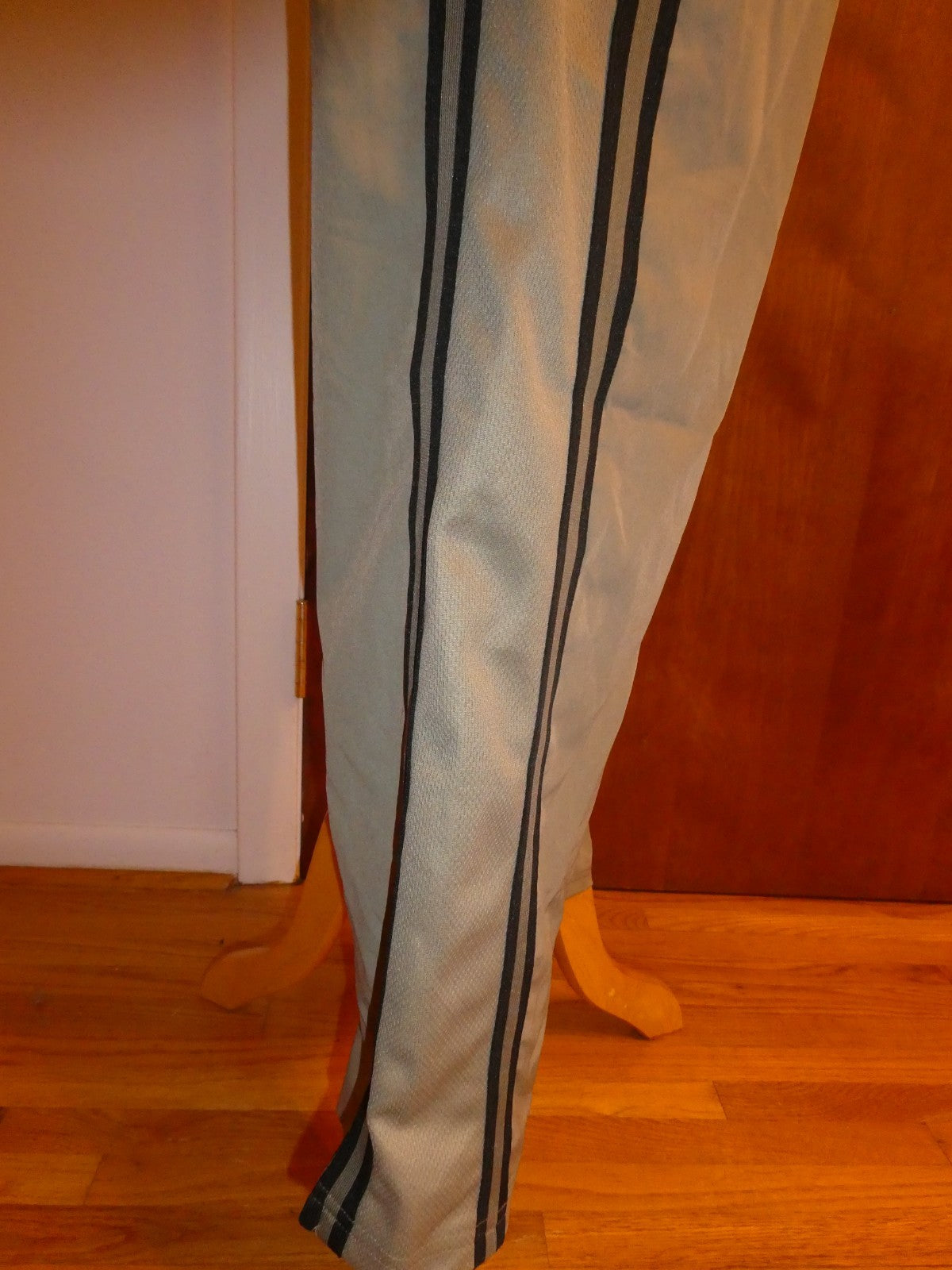 NBA Olive Green Walk Off Jogger Pants Men’s Large Athletic Track Pants Zip Hem