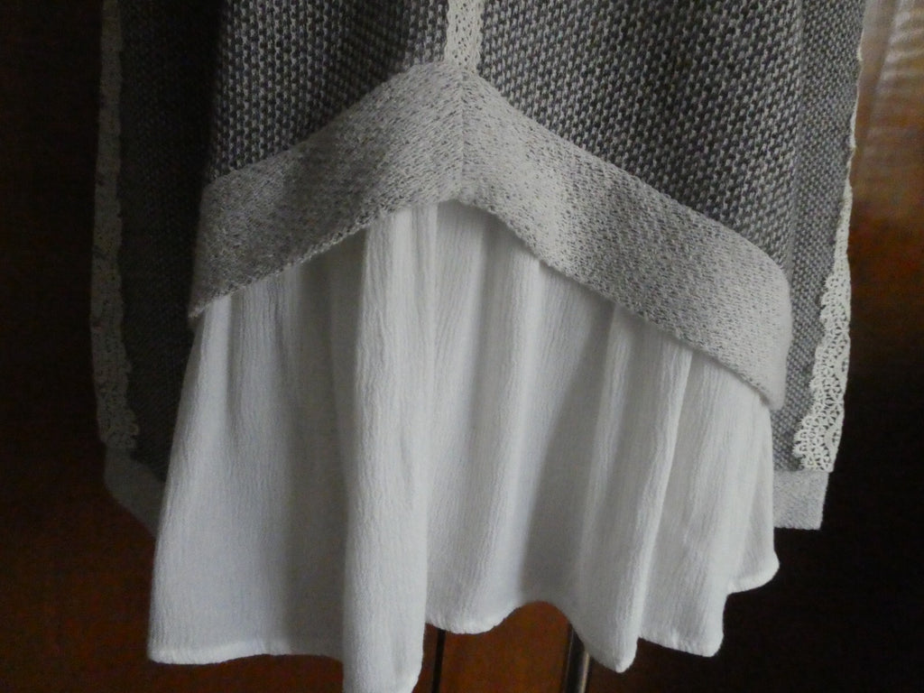 HANNAH Women's Soft V-neck Long Sleeves Sweater Gray Size Medium