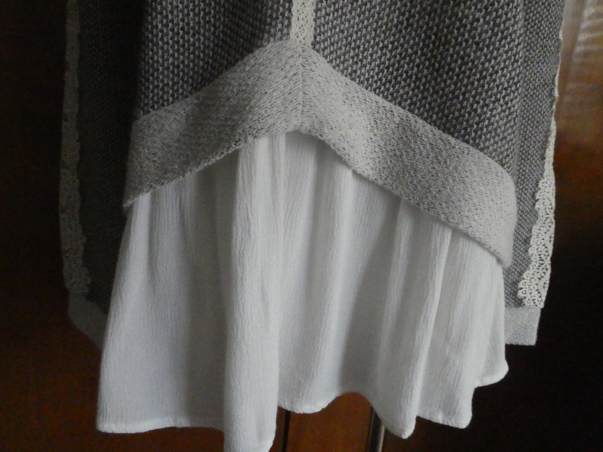 HANNAH Women's Soft V-neck Long Sleeves Sweater Gray Size Medium