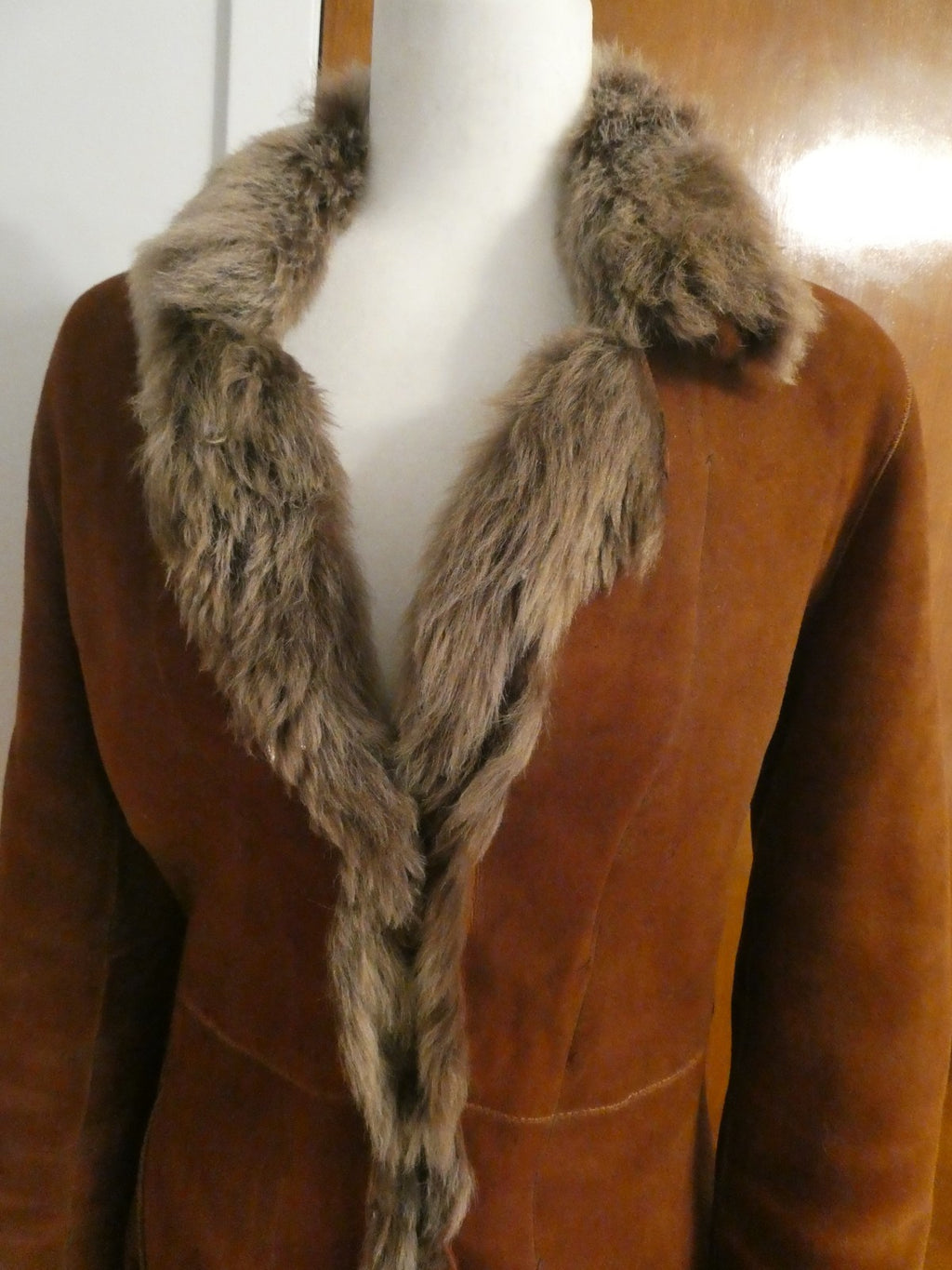 Authentic Andrew Marc New York women 100% shearling winter coat brown suede XS