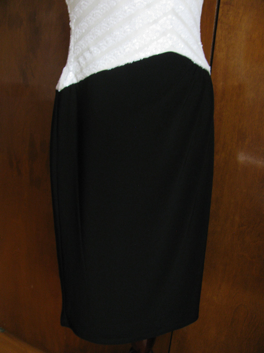Ralph Lauren womens black white features shimmering beaded New dress