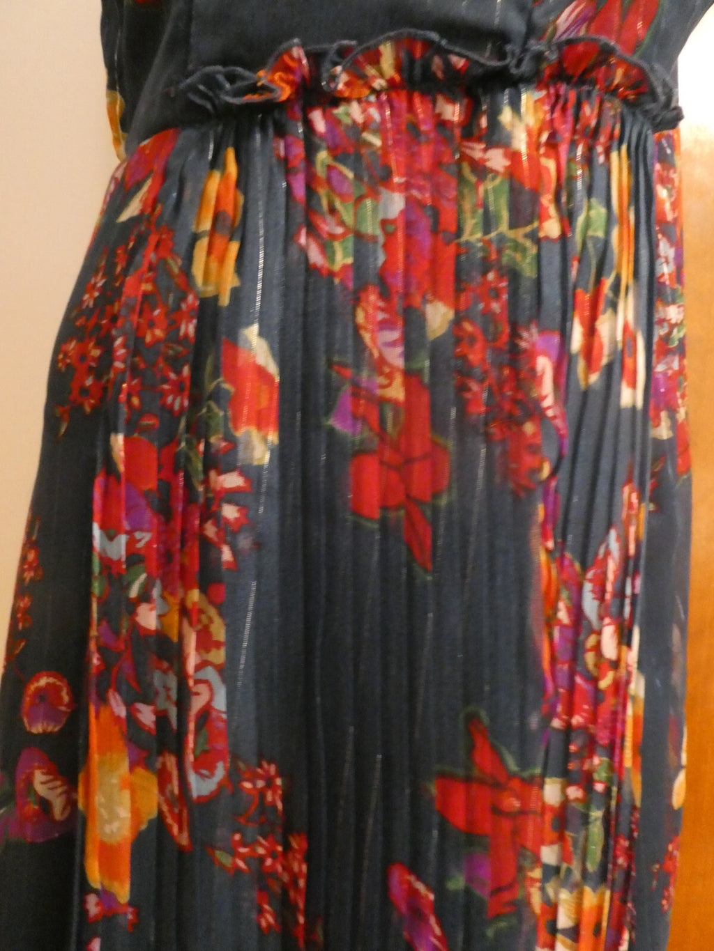 Walter Baker Teri women’s blue floral pleated lined evening dress size 10