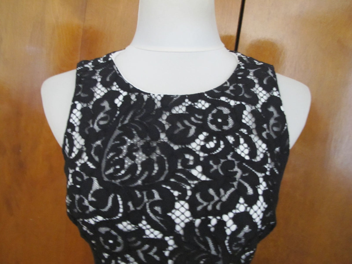 Ralph Lauren women's black ivory fabric lace crafted evening dress 6P 