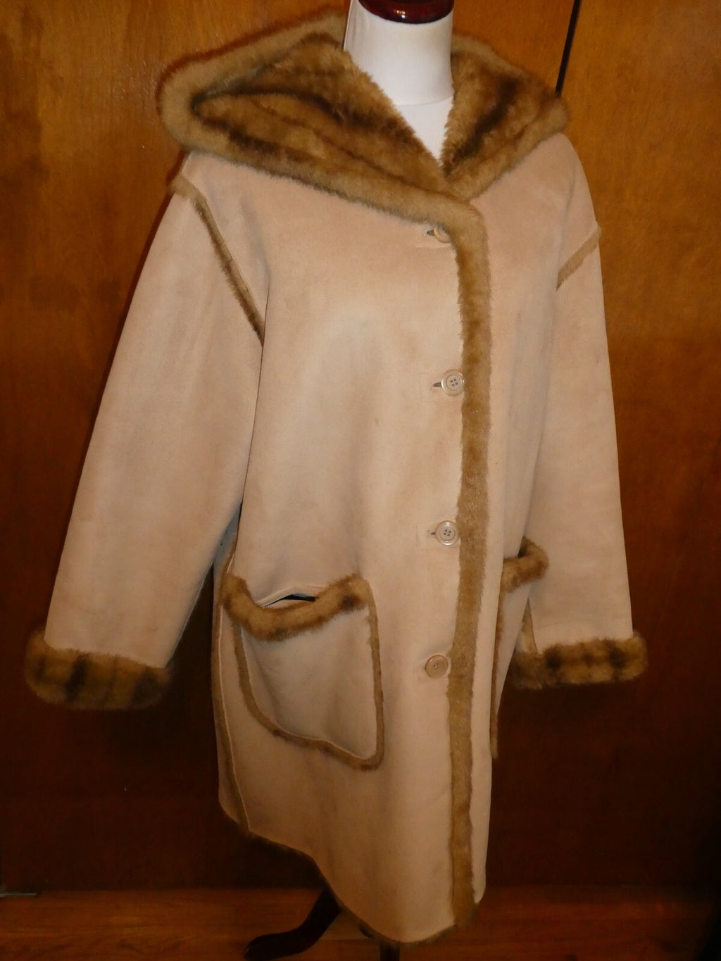 Jones New York Women’s Beige Faux Fur Reversible Hooded Winter Coat Size Large