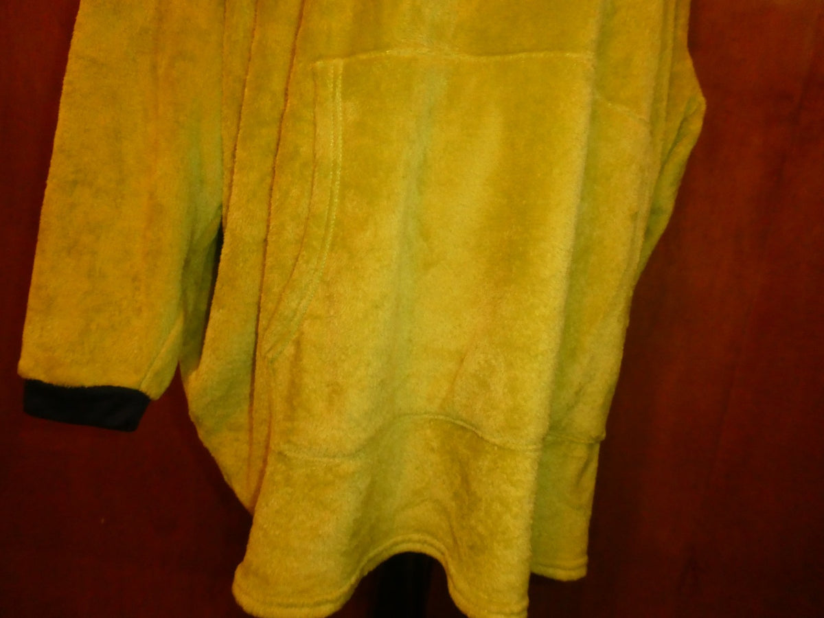 The Grinch Plush Hoodie Blanket OSFM Green Polyester Hooded Pullover Lounger