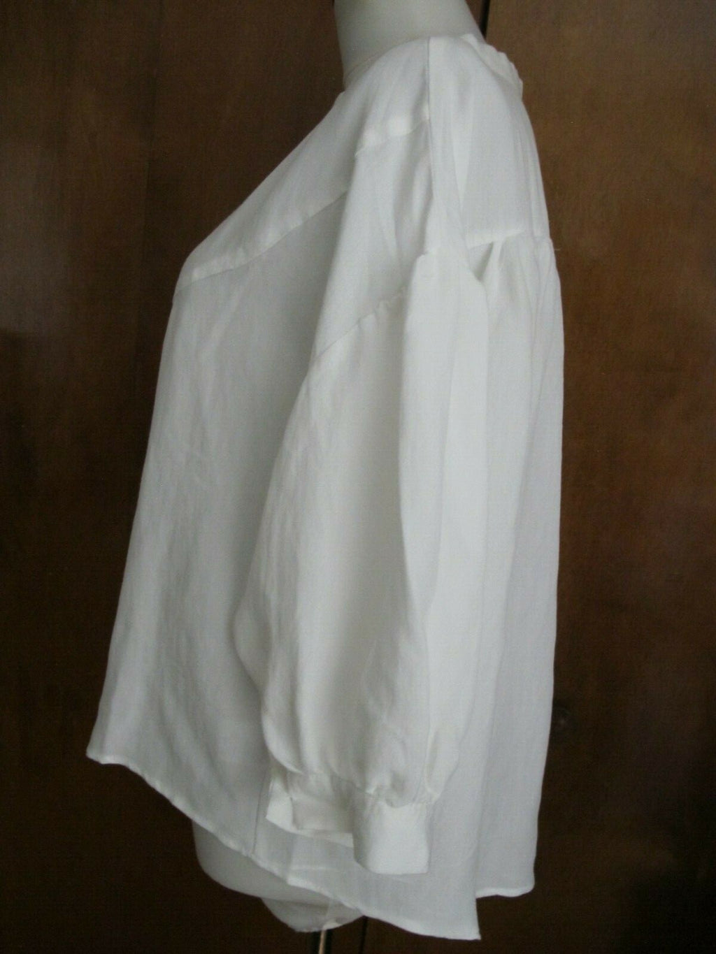 L&Z women's white size Large top blouse