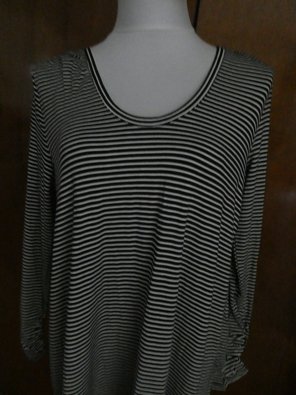 Gap Women's Black/White Stripped Rayon A-Line Long Sleeves Dress Large
