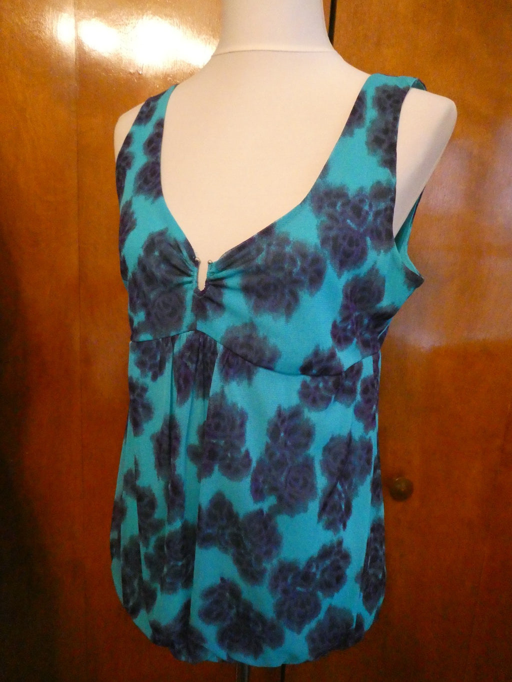 New York &Company women's stylish green/navy top size large