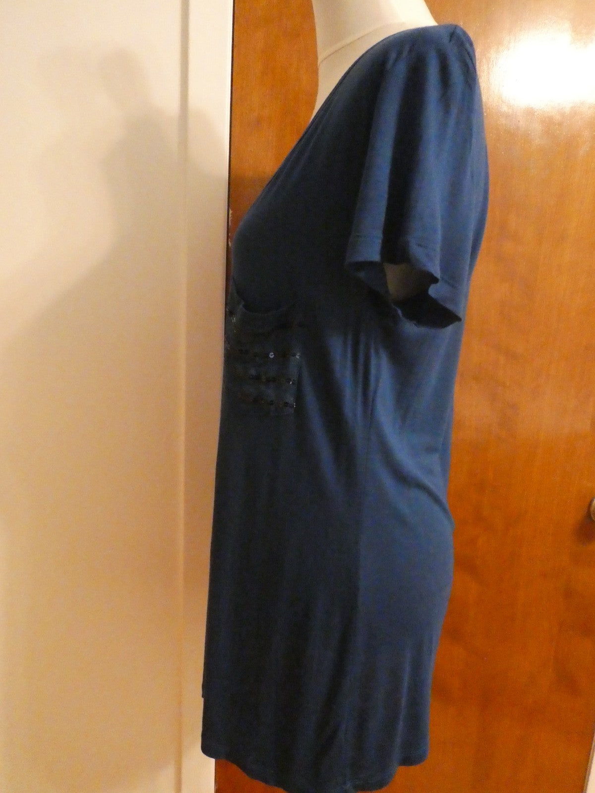 GAP Women's Top Size Large Navy Blue Sequined Pocket Short Sleeve 100% Rayon NWT
