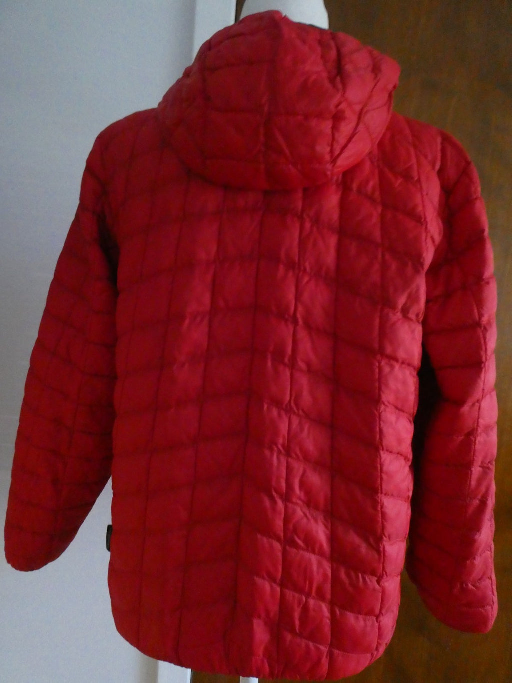 The North Face Boys Reversible Hooded Puffer Jacket Red/Black Size Large 14/16