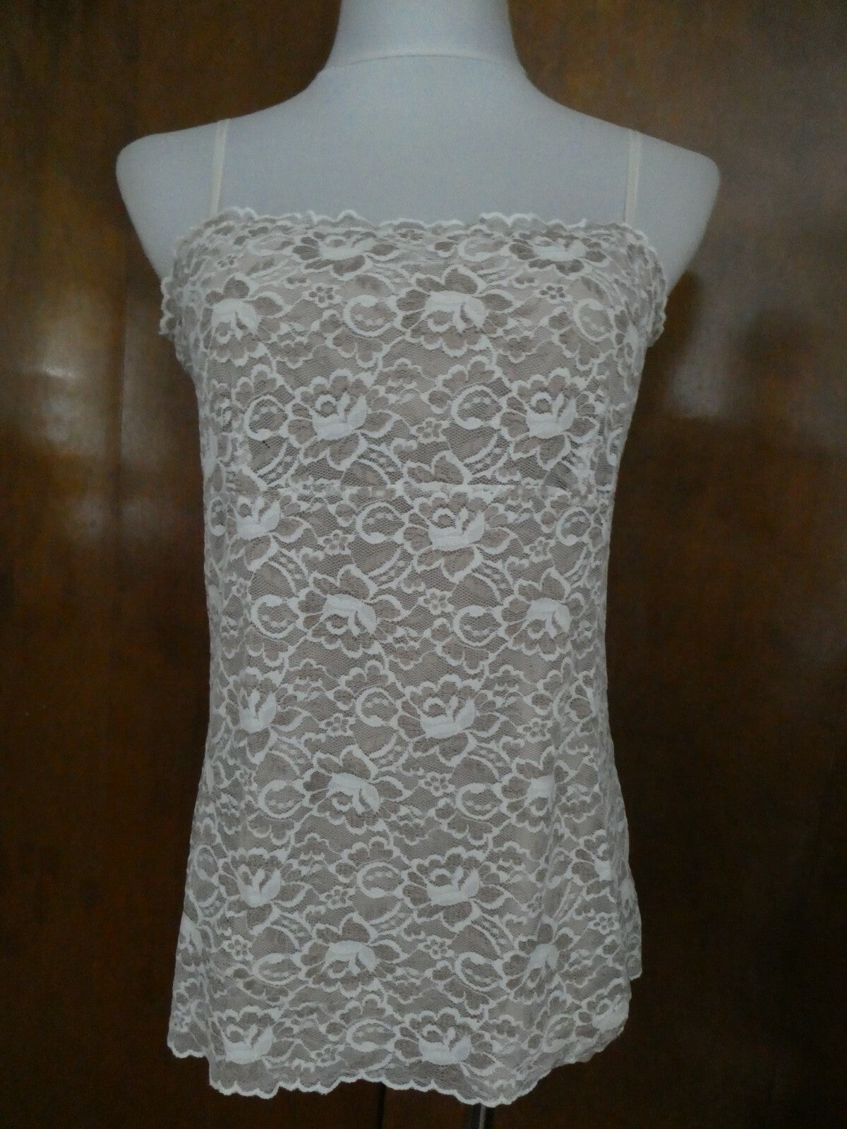 New York & Company Women’s Beige Detailed Tank Top Large