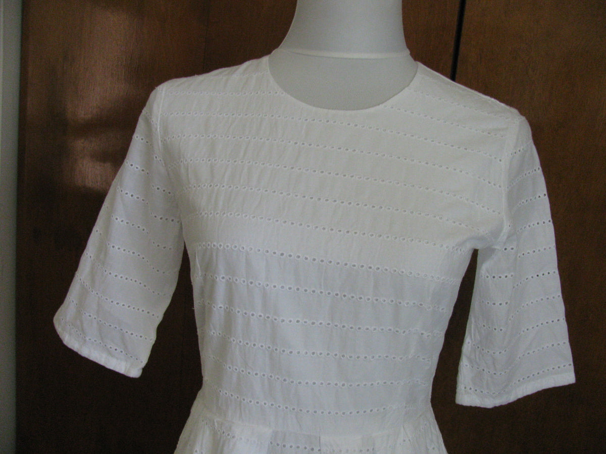Gap women's white pleated cotton summer dress New