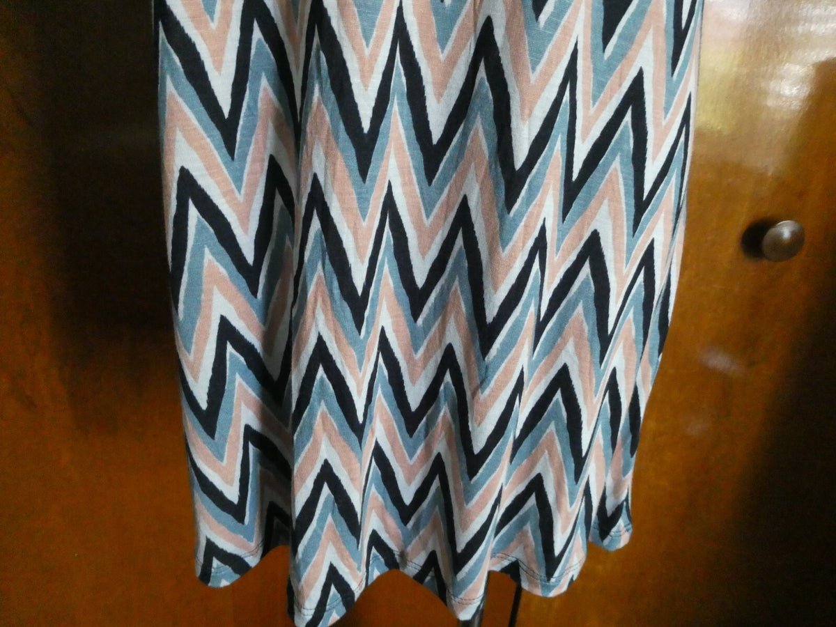 Gap women's rayon stylish orange/blue/black detailed top size Large