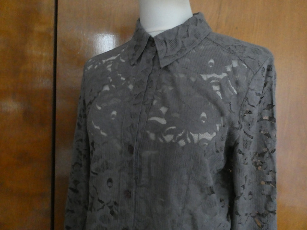 New York & Company women's gray fabric craft embroidered blouse Large