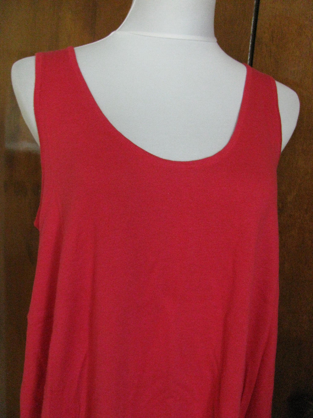 Gap women's red  sleeveless tunick top Large 