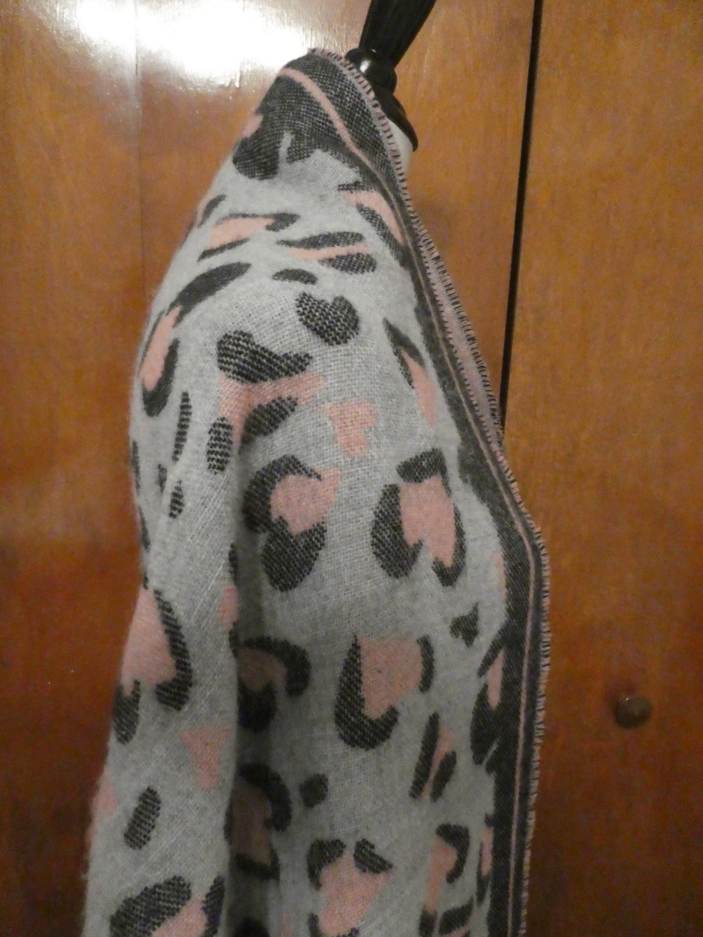 Juicy Couture Leopard Heart Print Scarf 72"x22" Gray Pink Logo Fringe Wrap