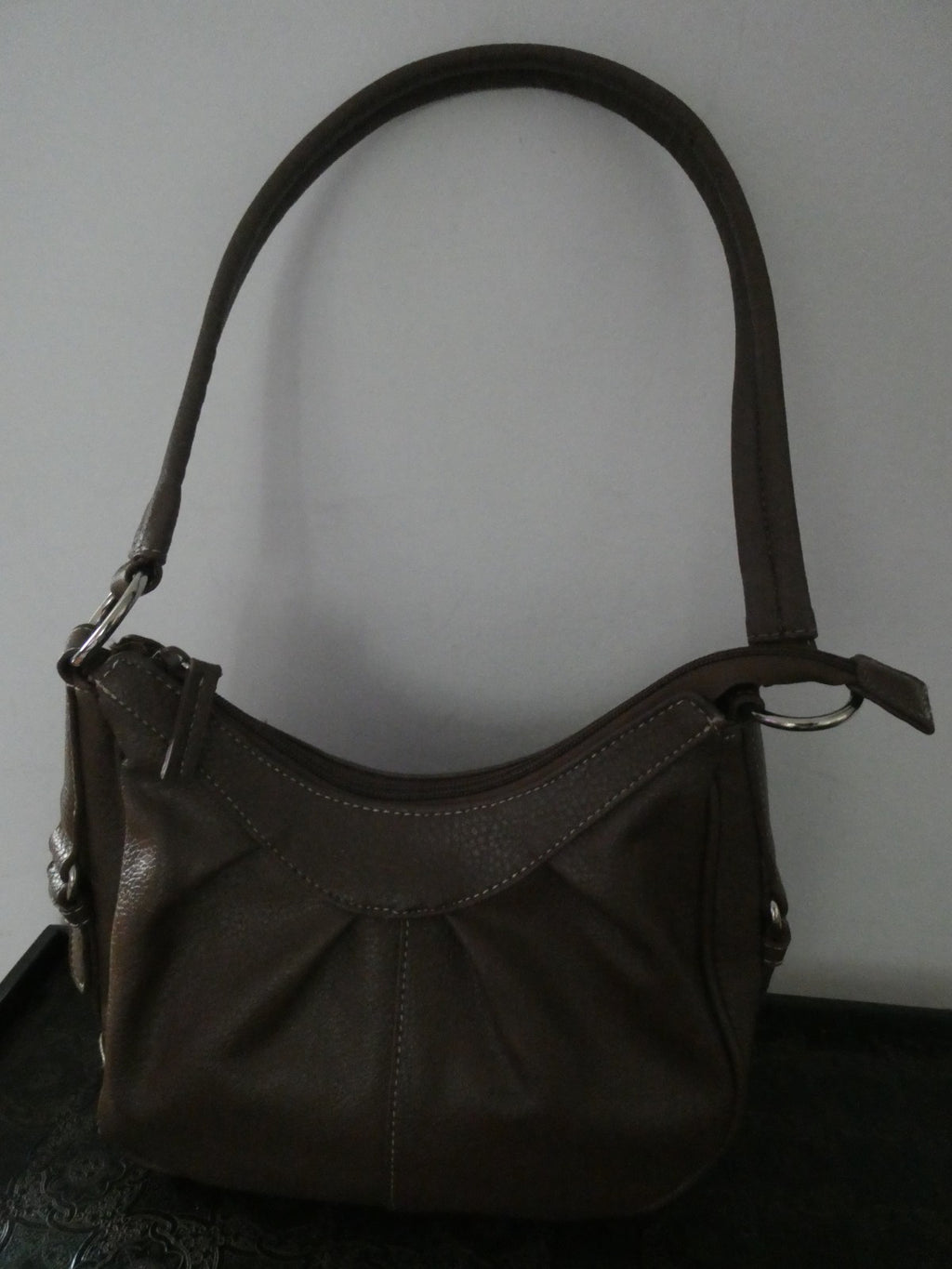 Women’s Brown Shoulder Bag Hobo Handbag Faux Leather 9”x8”x3” Pocket