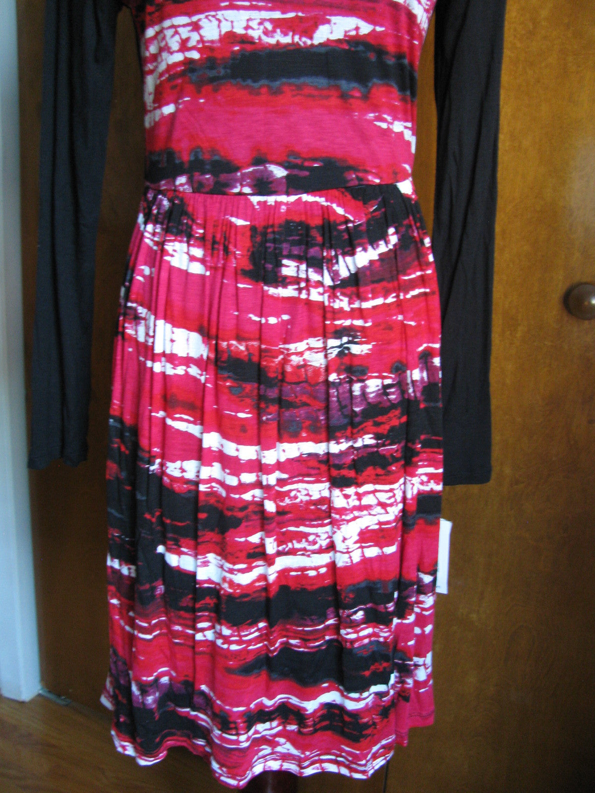 Kensie women’s black red poppy combo lined soft dress size Small New