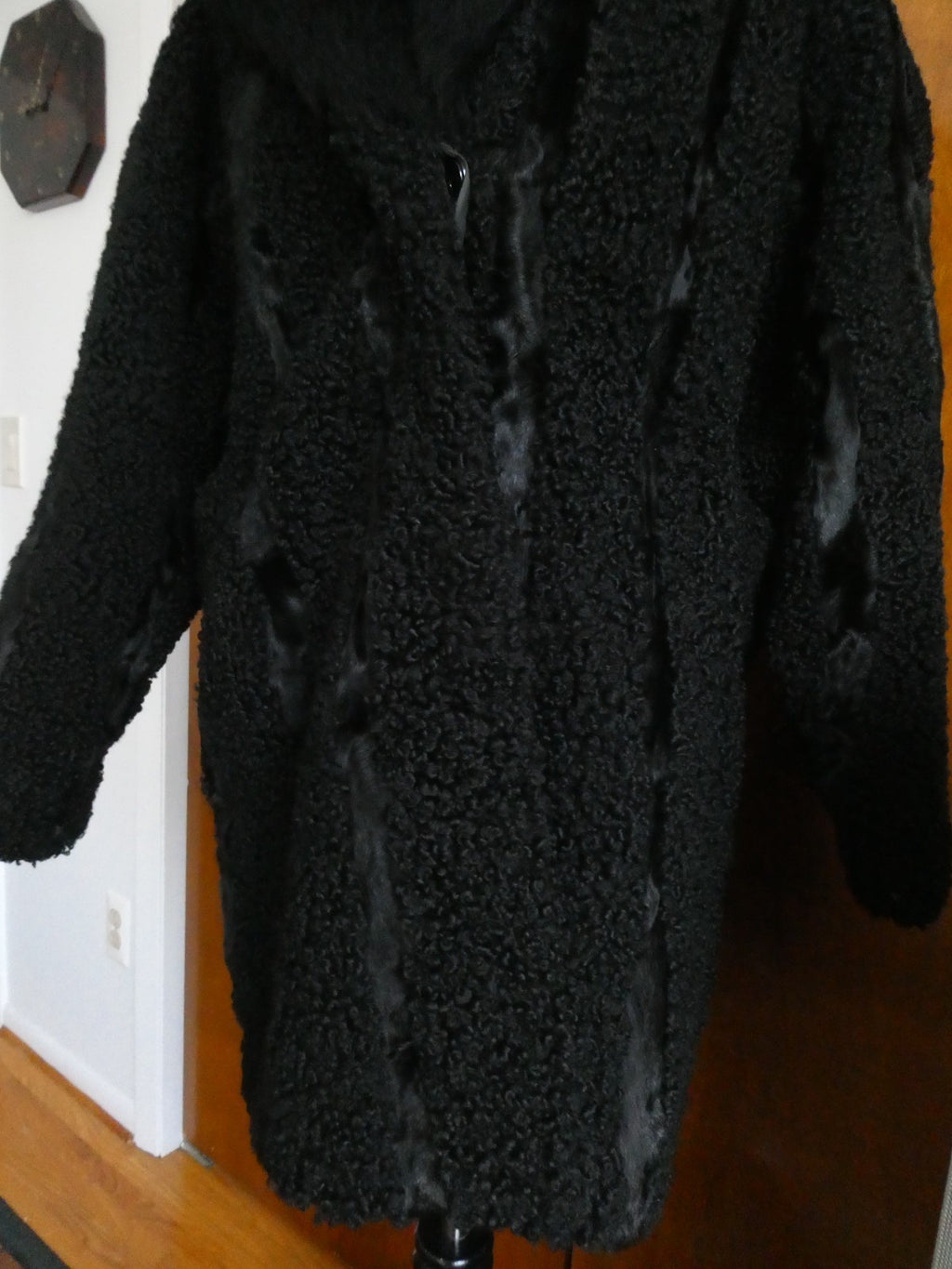 Genuine Karakul Persian Lamb Fur Coat Women’s Black Fur Collar Made in Moldova M