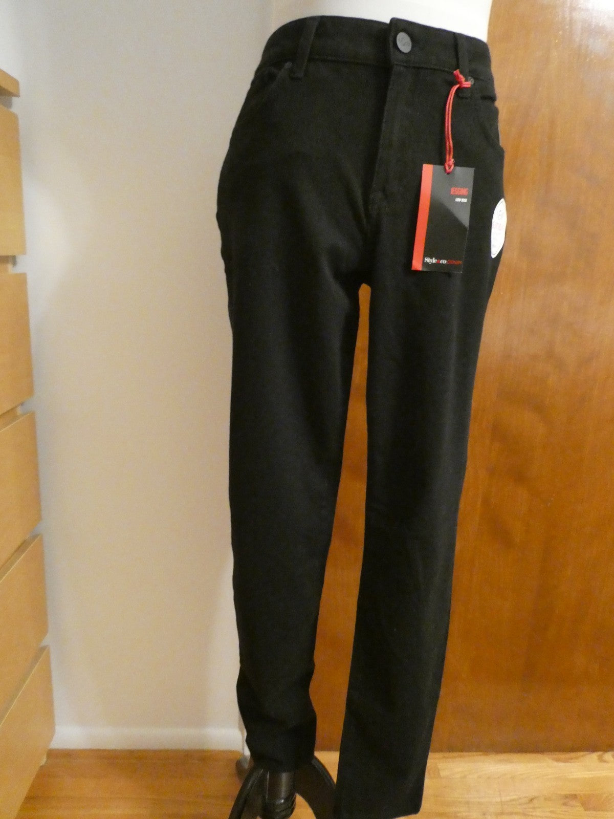 Style &CO Denim Women's Essential Comfort Soft Legging Jean Pants Black Size 14