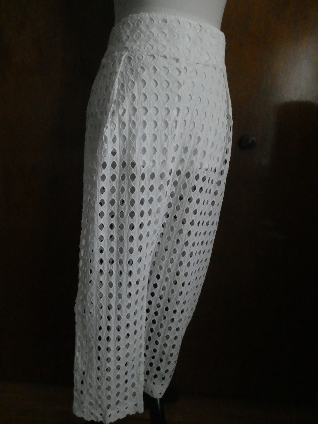 Free People Women's White Eyelet Detailed Pants Elastic Waist Size Large