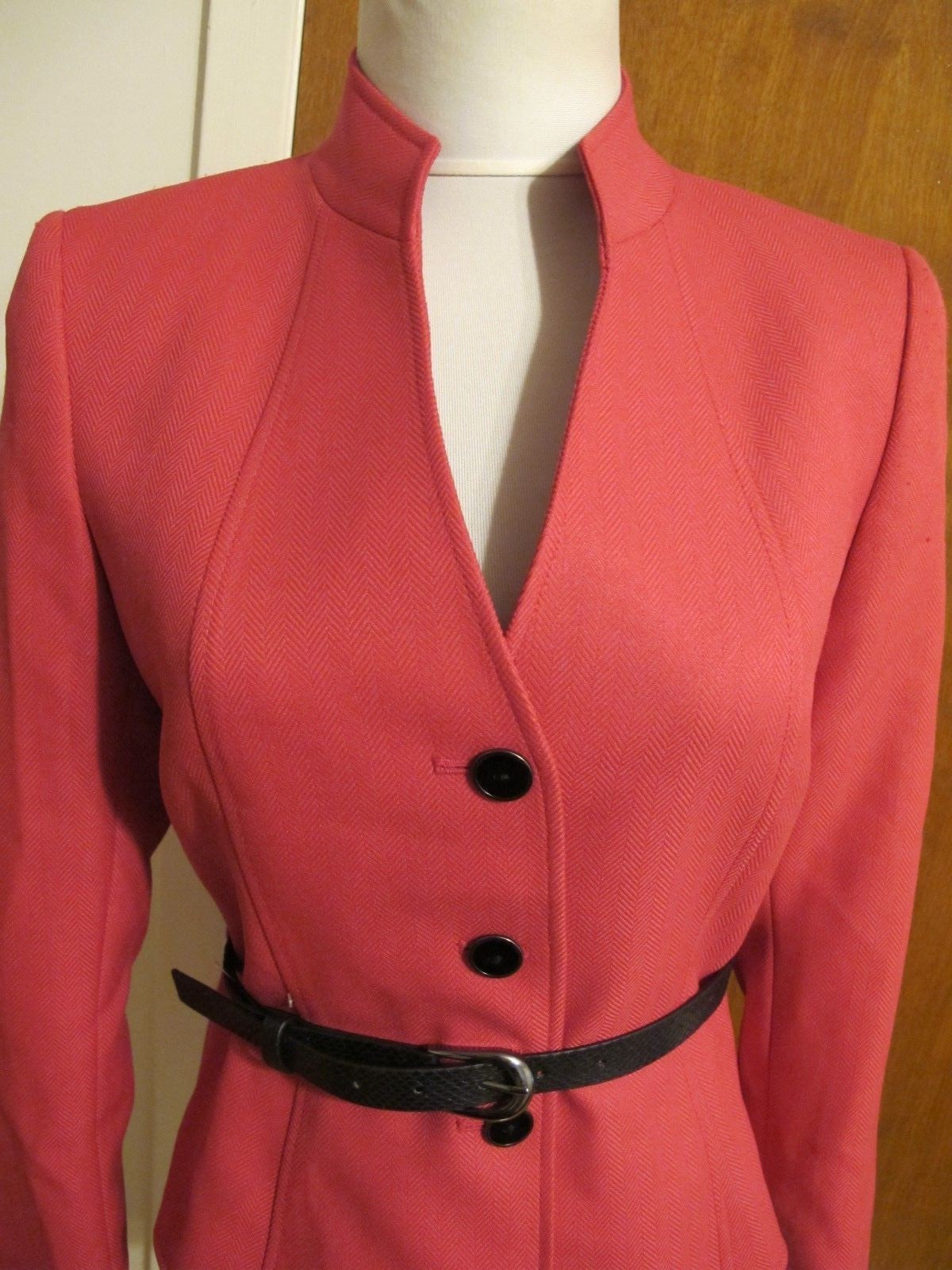 Tahari Asl Women’s Pink Belted Detailed Lined Jacket size 4 NWT