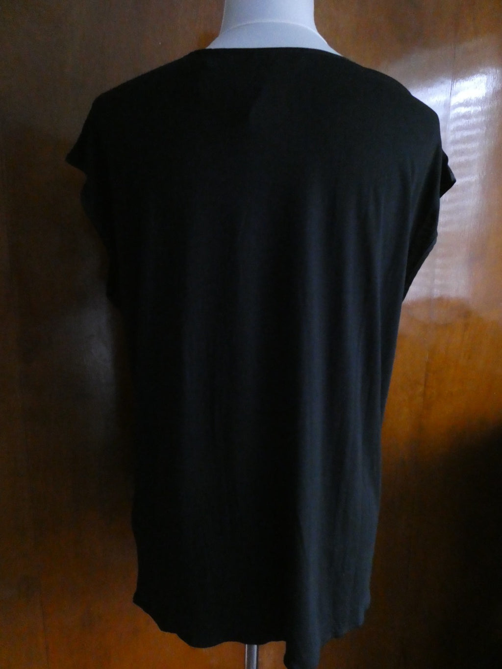 Gap women's gorgeous black detailed rayon top size Large