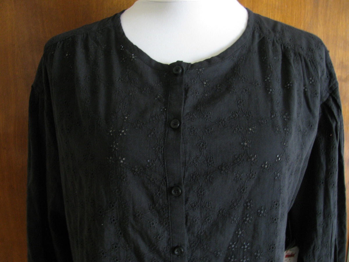 Free People women's black cotton crocheted fabric tunic top size Medium 