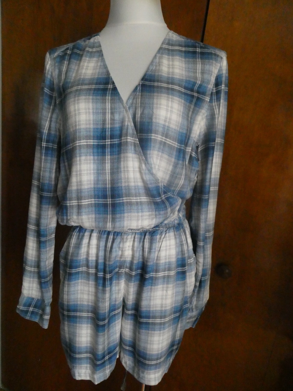Gap Women’s Long Sleeve Blue Plaid Flannel Romper Wrap Front 