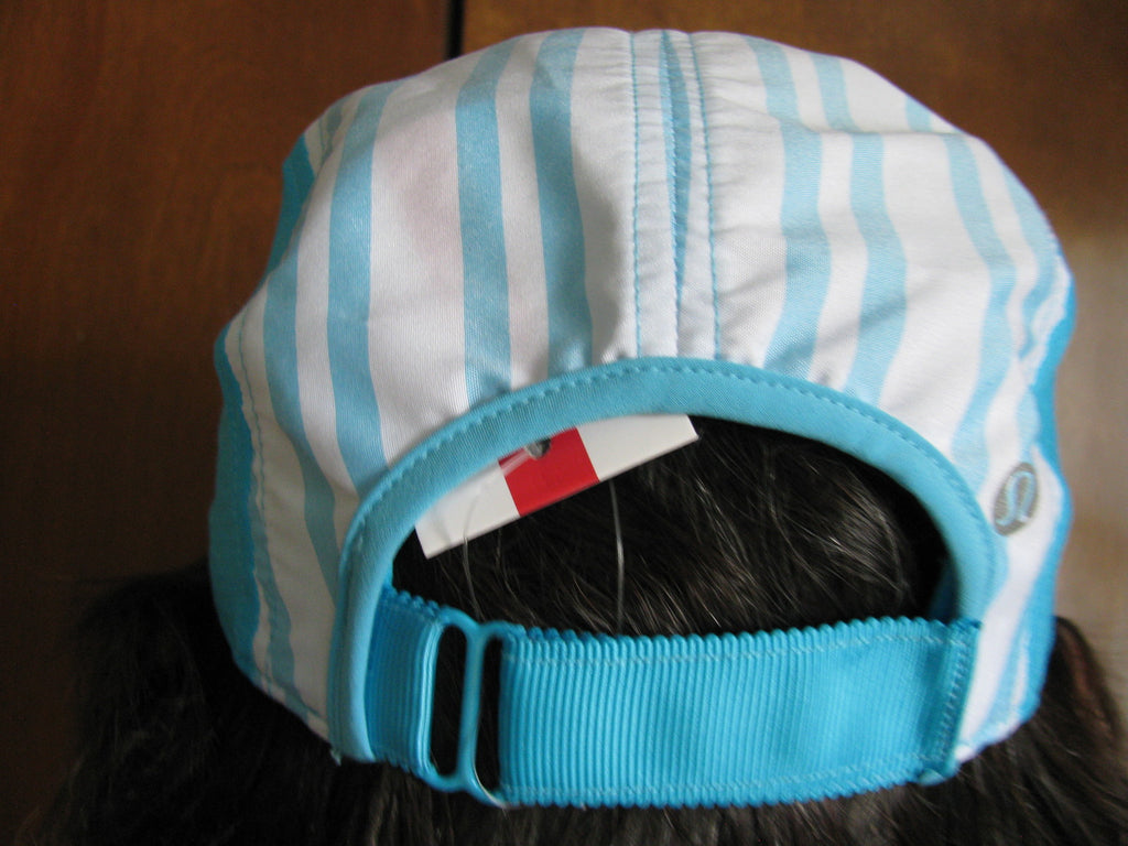 Lululemon women’s blue/white daily run summer hat one size 