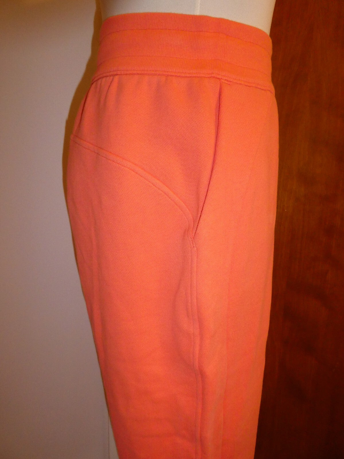 Lululemon Women’s Orange Scuba HR Jogger Size 14