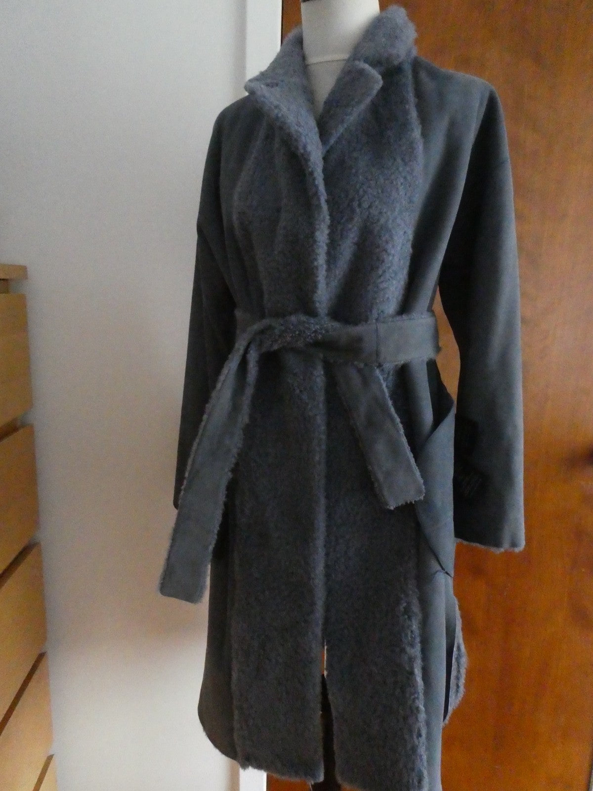 Theory Robe Coat Metal Blue Shearling Lamb Fur Teddy Coat M $2895 Made In Turkey