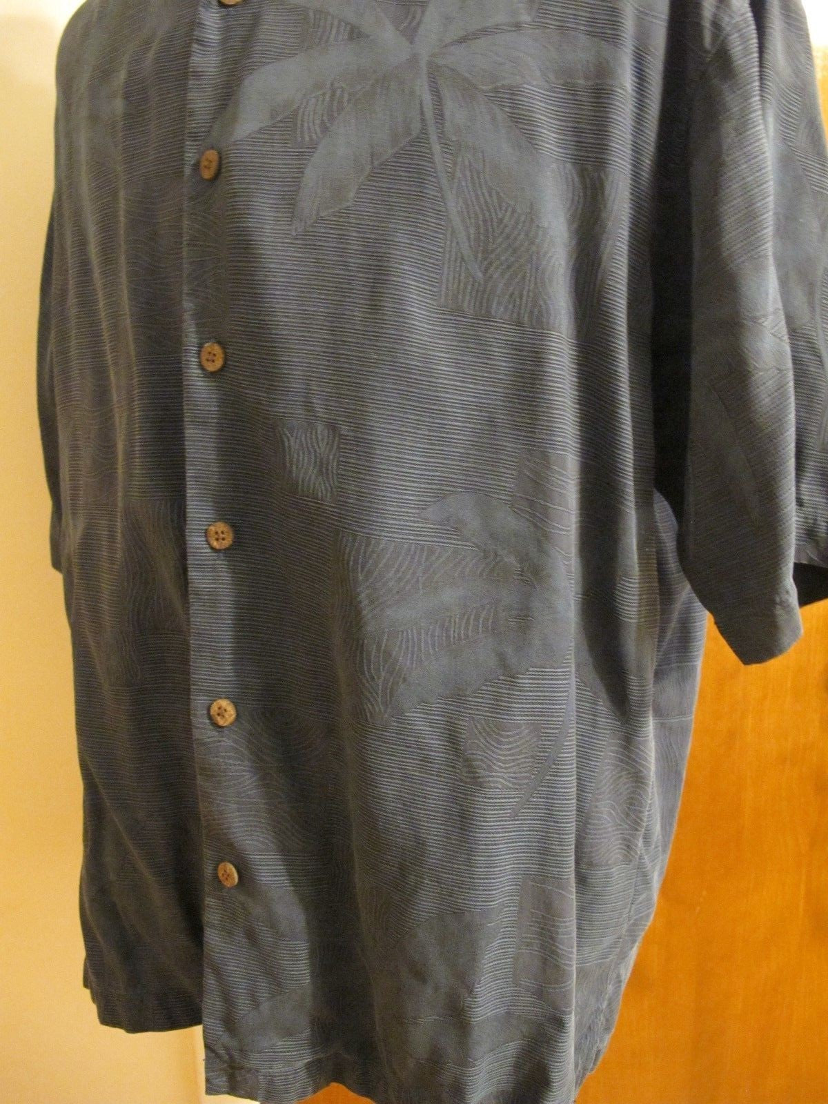 Tommy Bahama Men's Summer Silk Multi Color Blue Black Shirt Size Large 