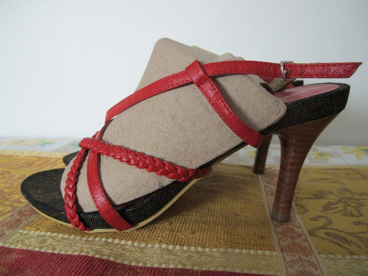 Grass women's red leather peep toe sandals size 37 US 7 made in Israel New
