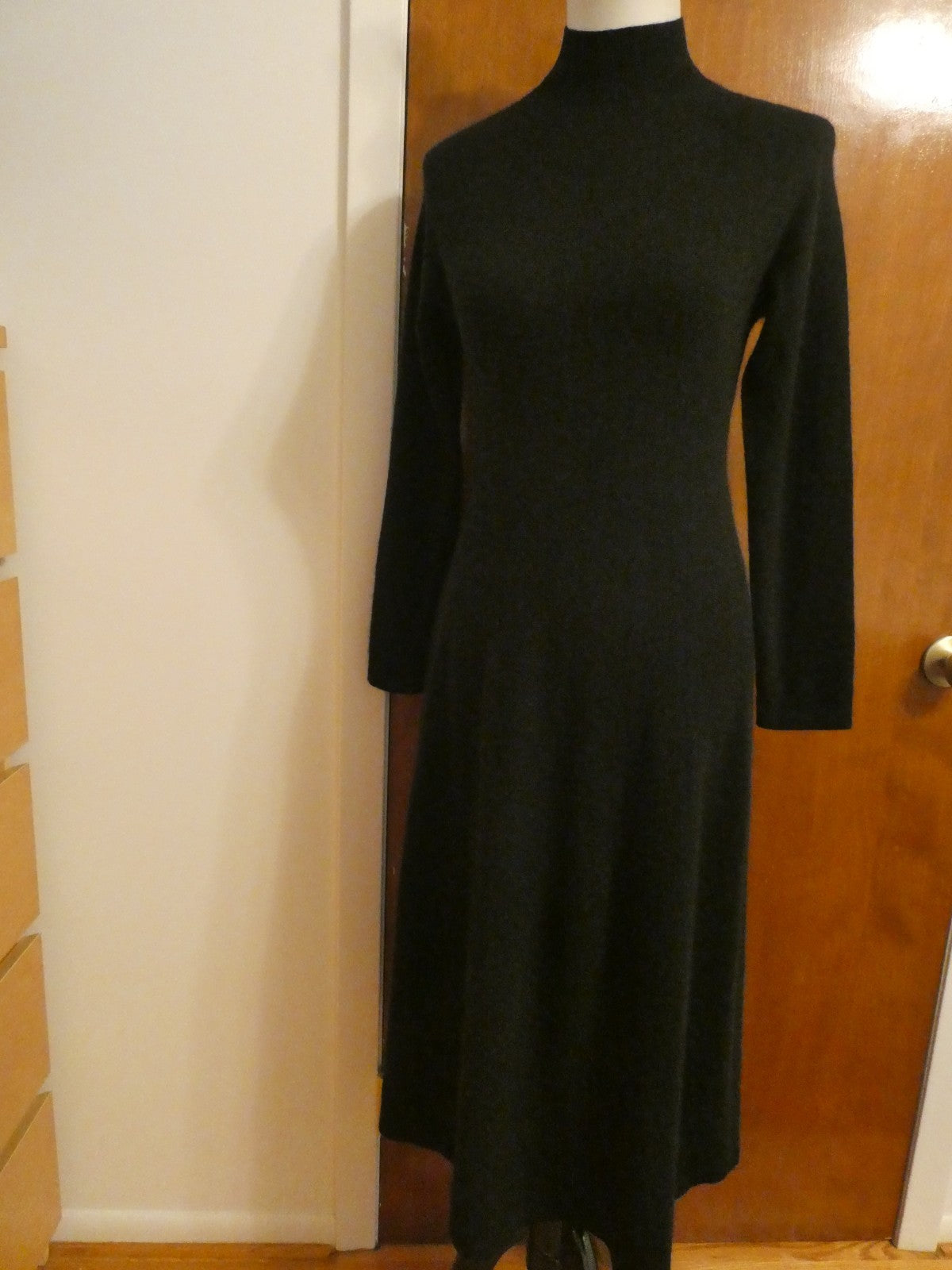 Bloomingdale's 100% 2-Ply Cashmere Black Mock Neck Midi Dress NWT $248 Size XS