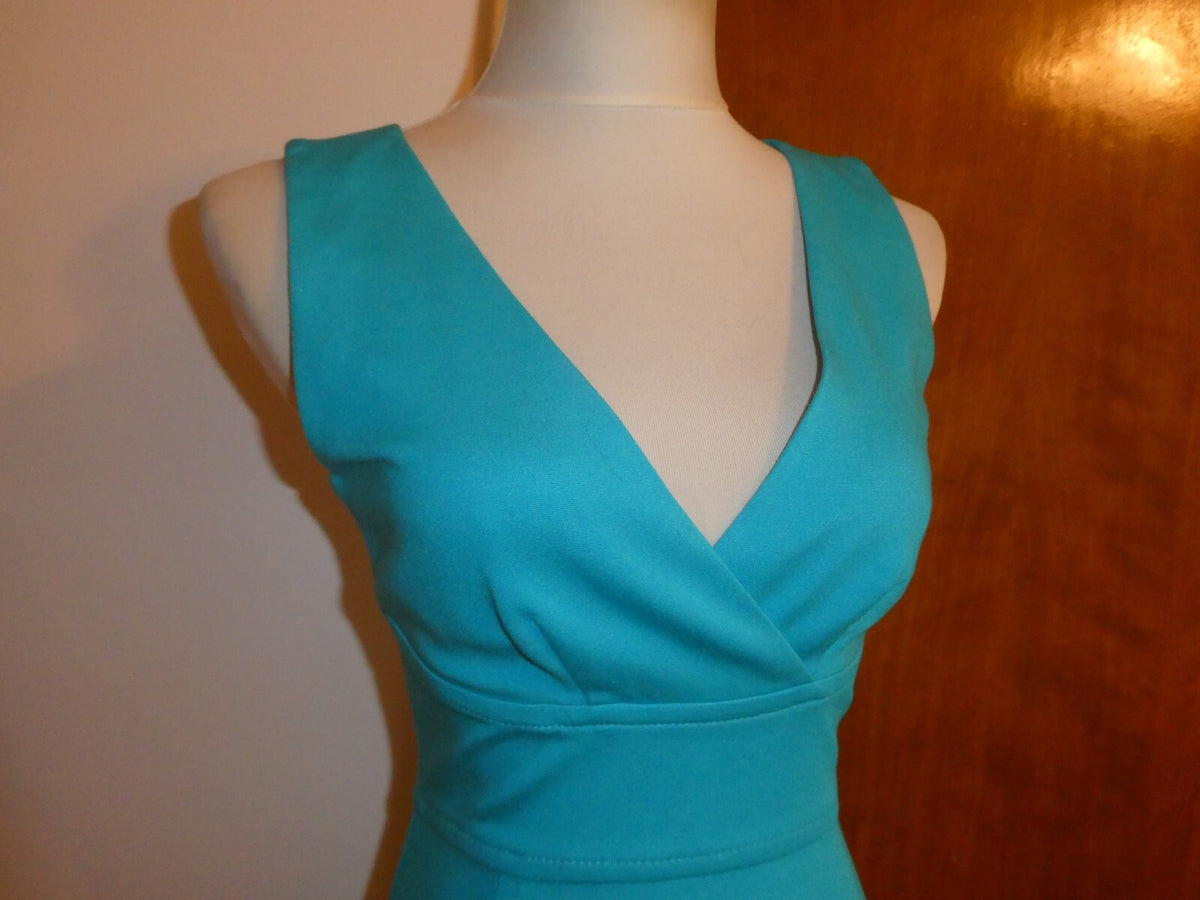 Trina Turk Women Lined Turquoise Teal Gorgeous Dress Size 2