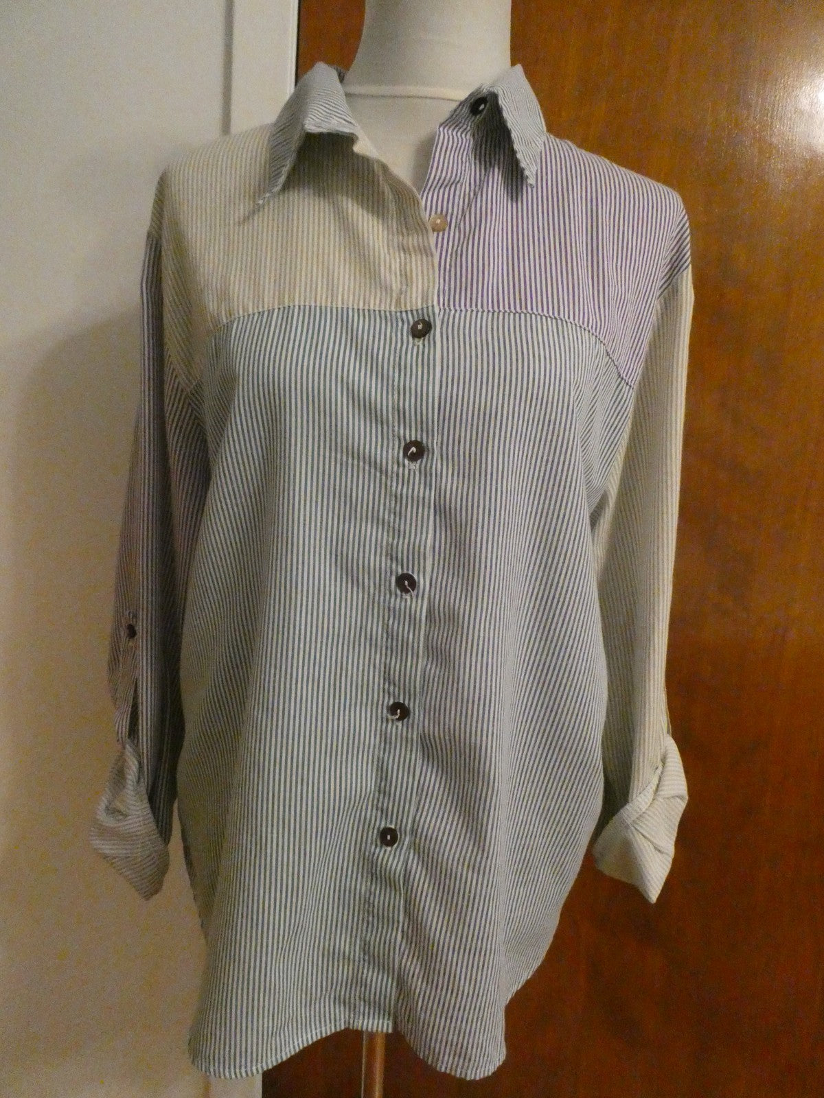 Tapelo Womens Top Size Large Striped Colorblock Button Front Roll Tab Sleeve USA