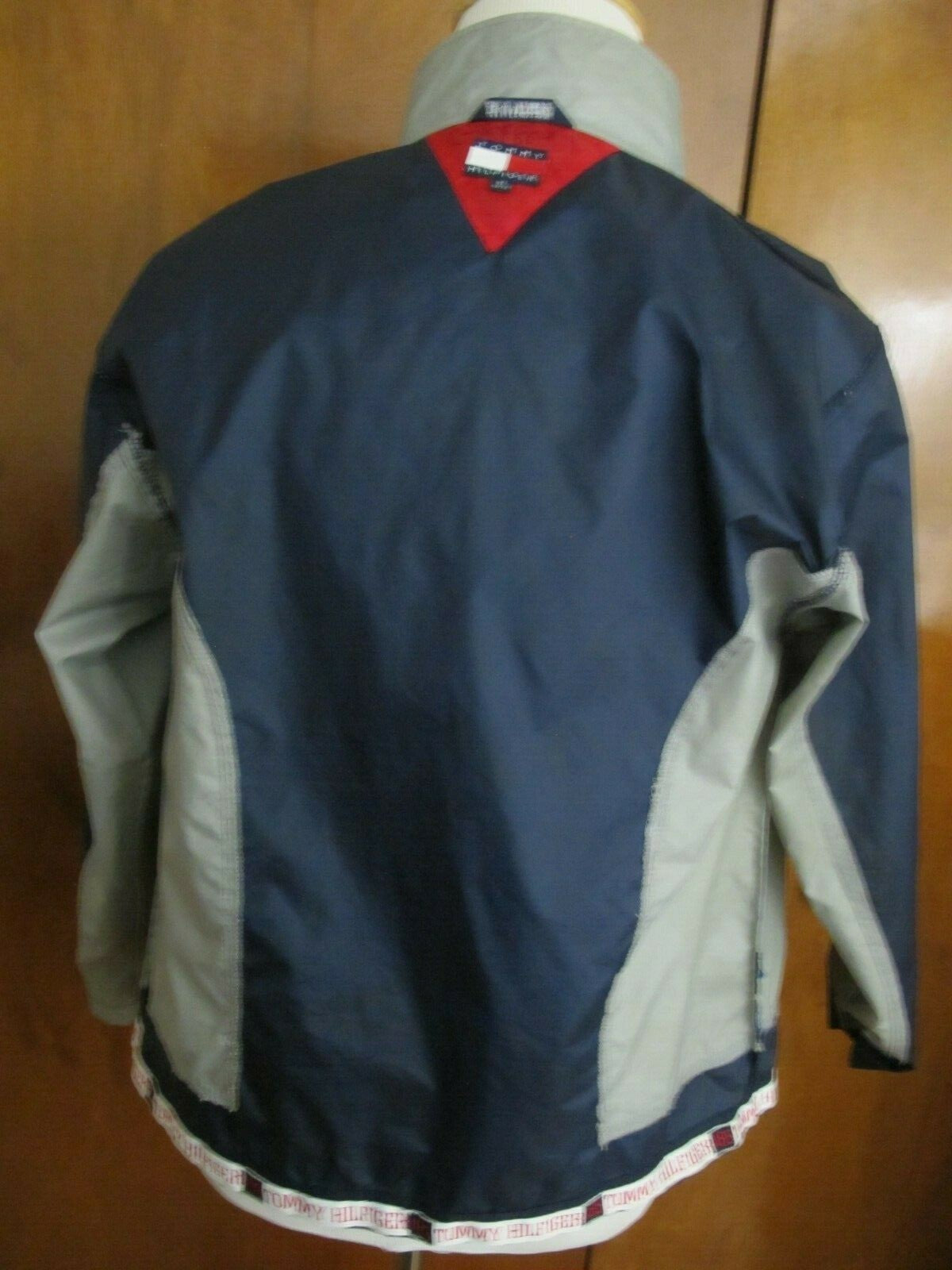 Tommy Hilfiger navy/gray boys XL zip out jacket 