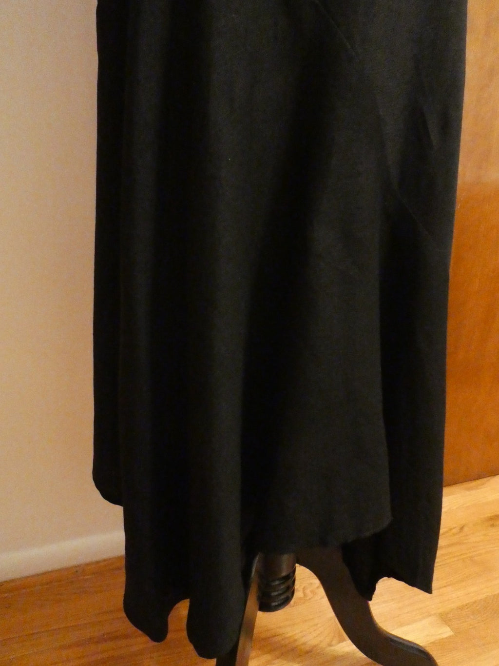 Larry Levine Women Black Linen Rayon Skirt Flare Hem Elegant Long Skirt Size 10