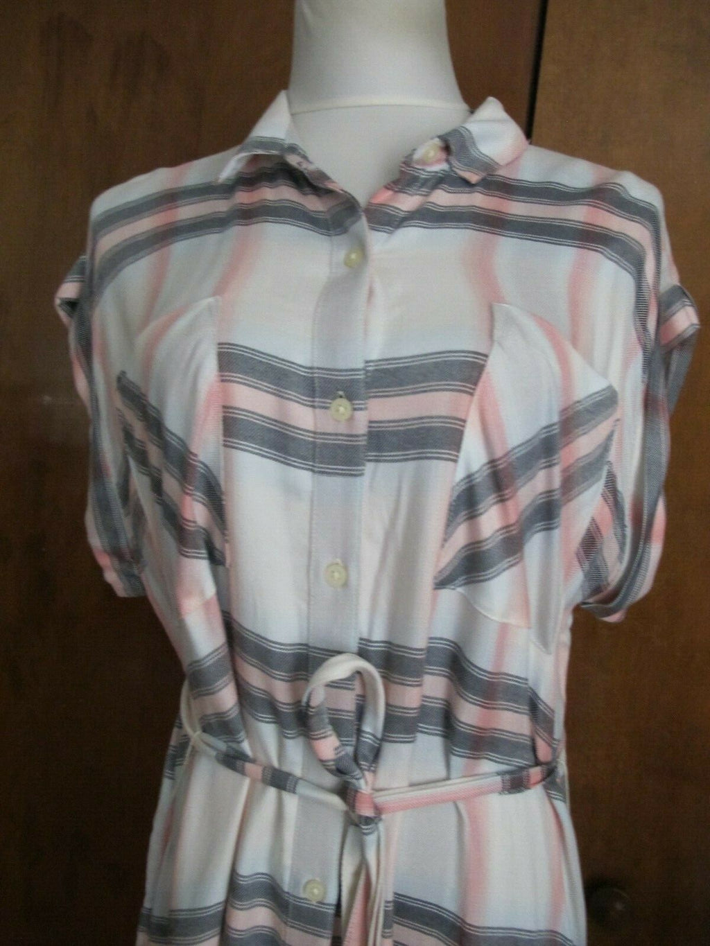 Gap women’s multi color summer dress size Large NWT