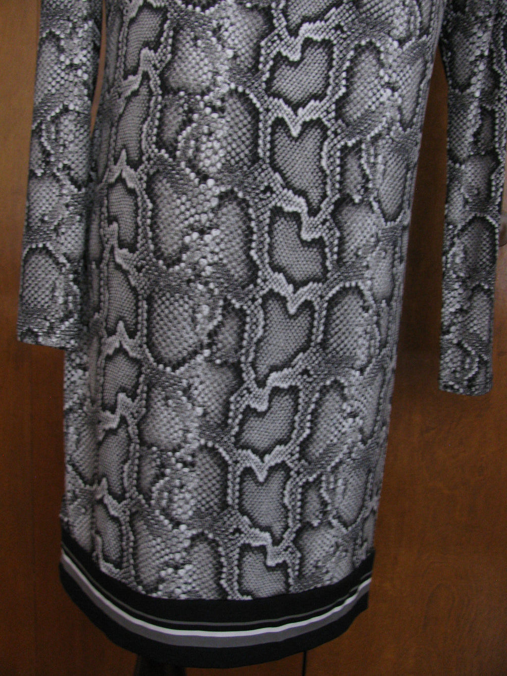Michael Kors women’s snake print boat neck jersey shift long sleeves dress