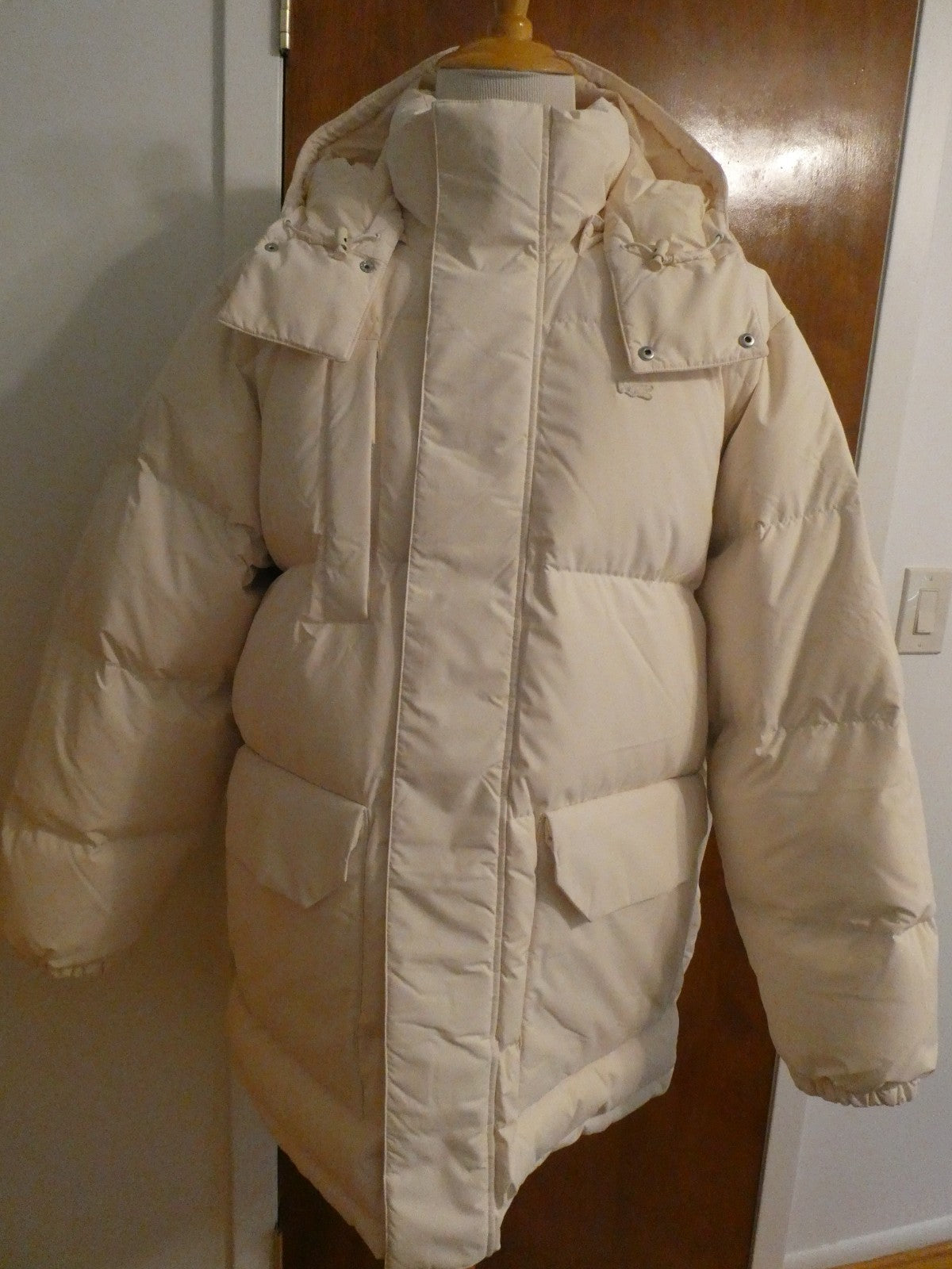 Lacoste Men’s Oversized Down Puffer Jacket Coat XL/2XL Beige Water Repellent NWT