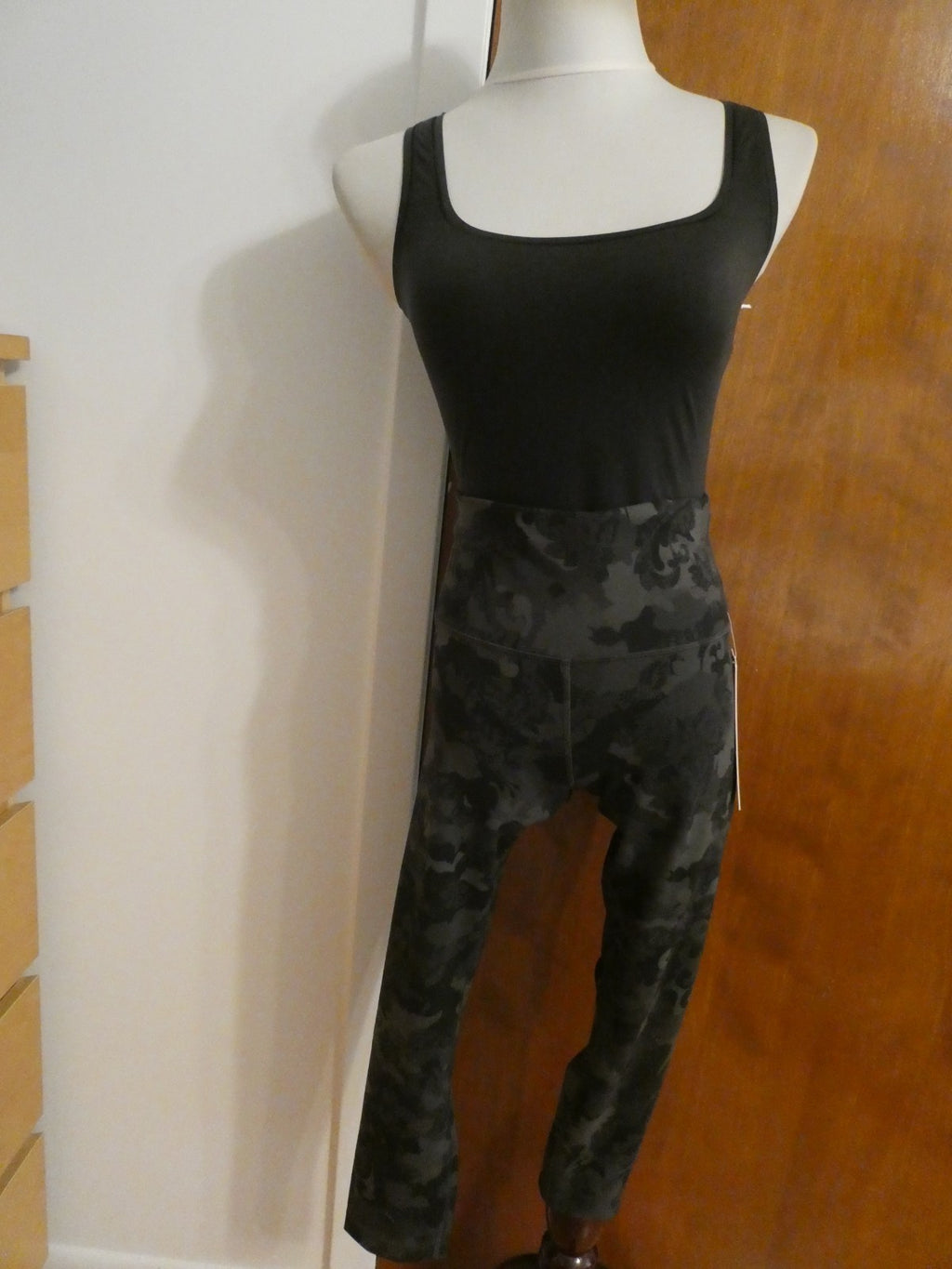 Lululemon Women Wunder Train High-Rise Crop 23" Graphite Grey 6,8,10,12